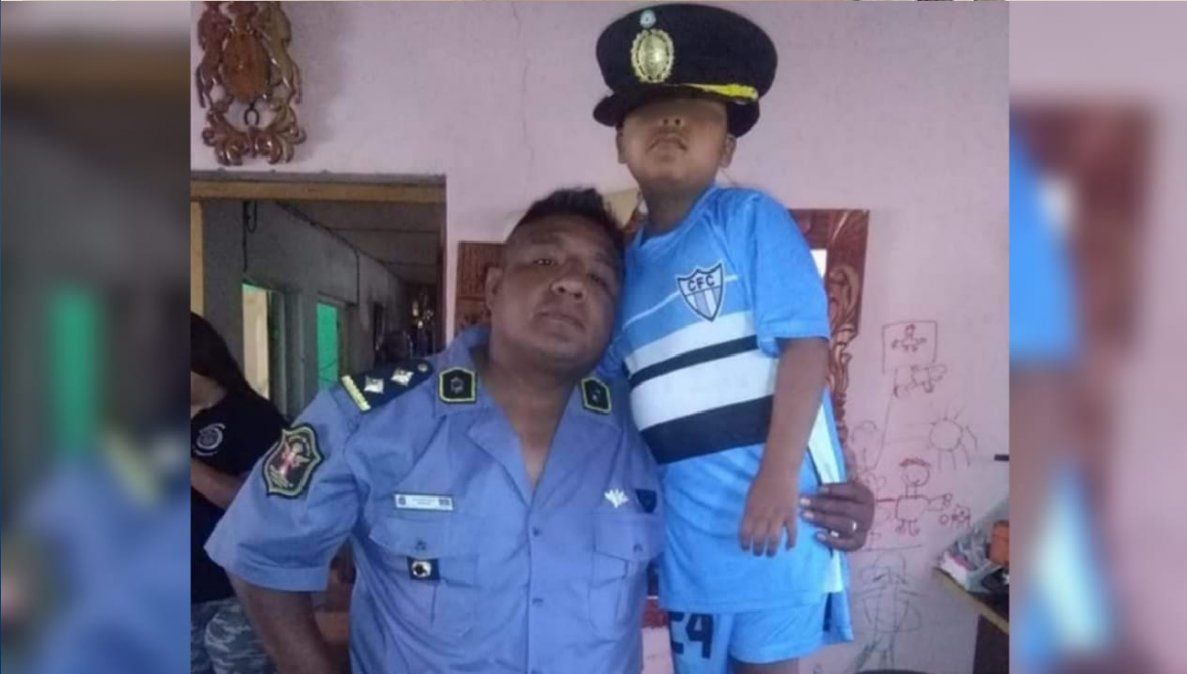 La joven se llama Gisel Burgos y su papá era comisario de la Policía de la provincia de Salta. El hombre falleció por coronavirus. &nbsp;