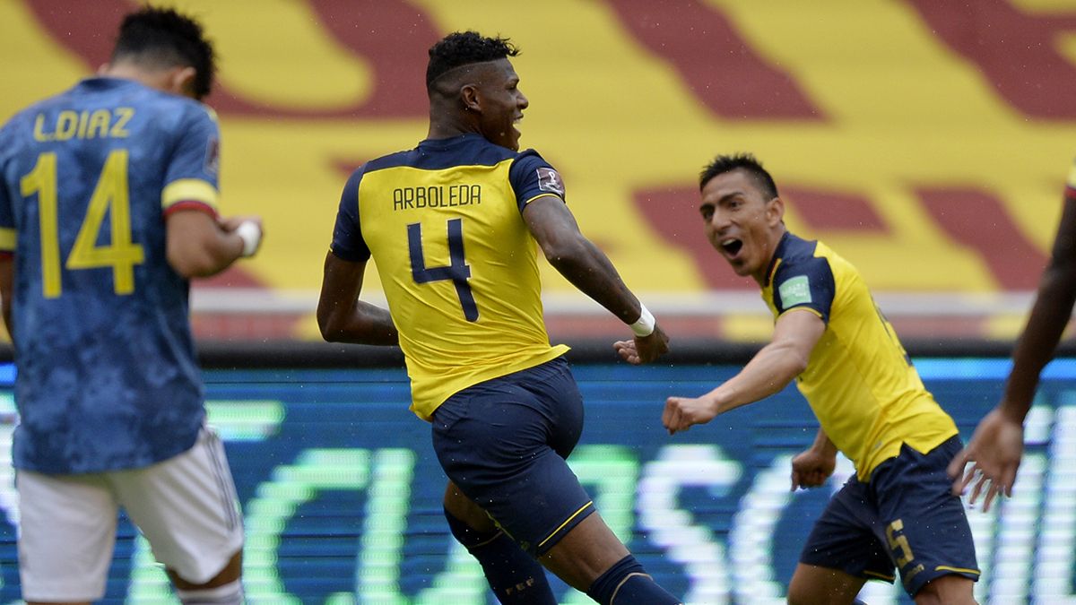Eliminatorias Sudamericanas Ecuador goleó a Colombia y da pelea arriba