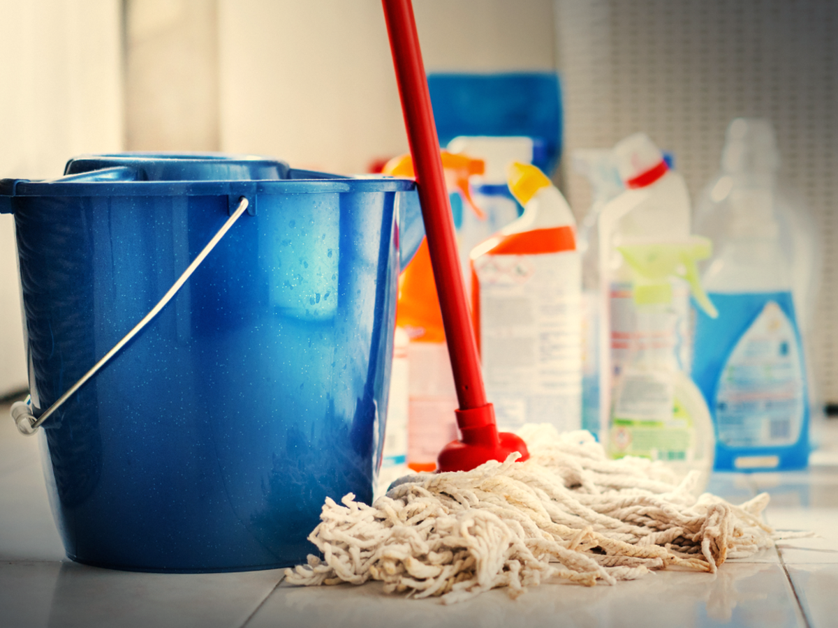 Las empleadas domésticas cobran un plus de 30% cuando su lugar de trabajo se encuentra en lo que su convenio colectivo define como Las empleadas domésticas cobran un plus de 30% cuando su lugar de trabajo se encuentra en lo que su convenio colectivo define como