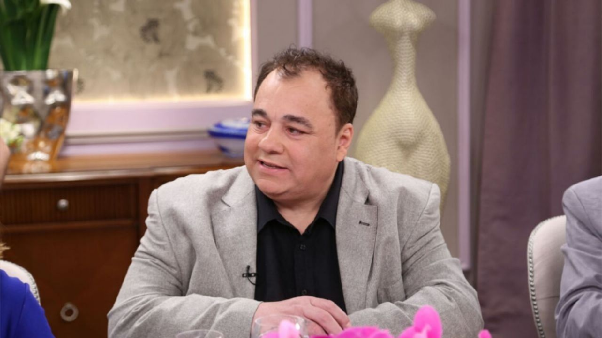 El l&iacute;der de la bailanta reapareci&oacute; en los medios recordando a su madre y realizando una dura confesi&oacute;n.