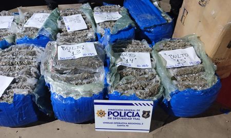 La droga fue descubierta en un control vehicular realizado a la altura de Sauce Viejo. La droga fue descubierta en un control vehicular realizado a la altura de Sauce Viejo.
