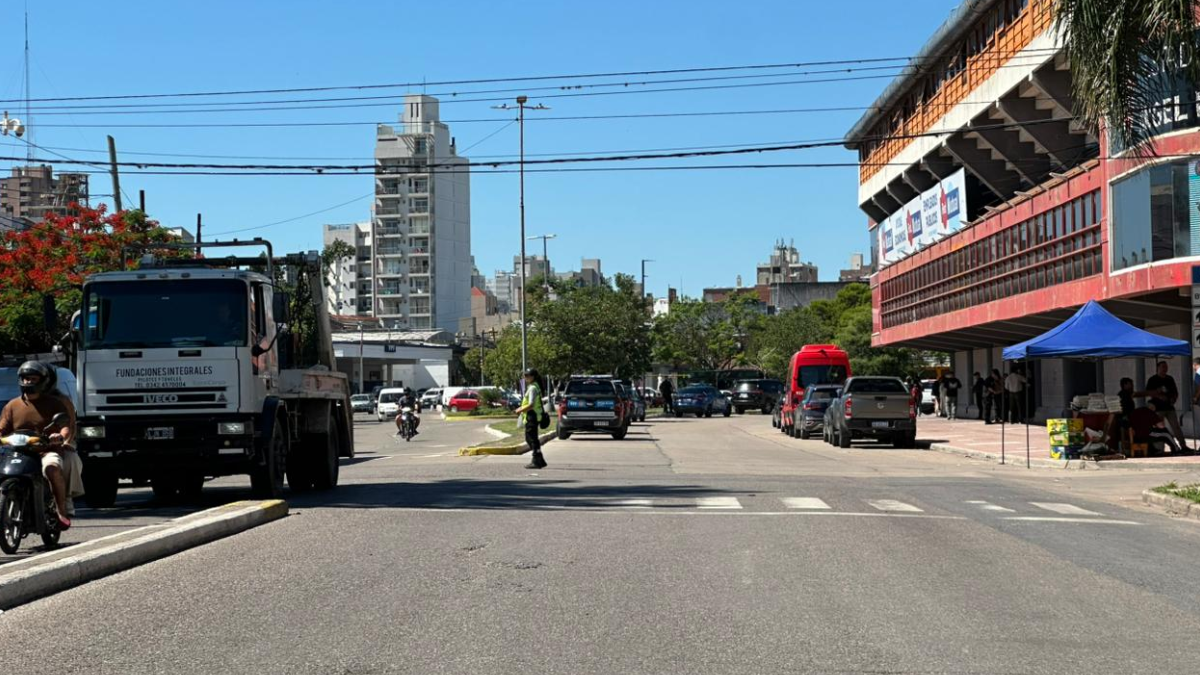 Cortes de tránsito y desvíos de colectivos en Santa Fe para este sábado 21 de febrero.