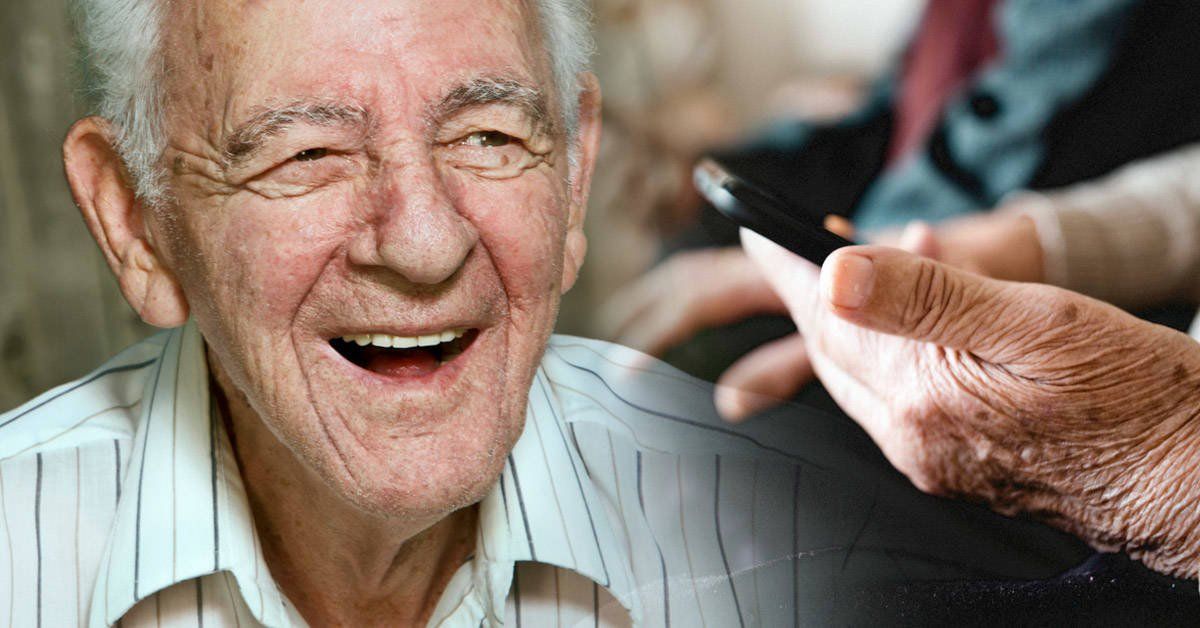 Este abuelo se animó a ir en busca de su primer amor... ¡por Facebook!