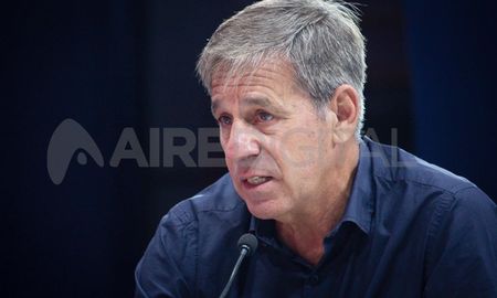 Creo que durante este mes y el próximo las cuestiones van a estar más claras, aseguró Jatón en relación con las internas. Creo que durante este mes y el próximo las cuestiones van a estar más claras, aseguró Jatón en relación con las internas.