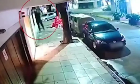 Detuvieron a tres ladrones que escalaron a un primer piso para robar en Palermo Detuvieron a tres ladrones que escalaron a un primer piso para robar en Palermo