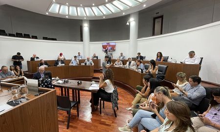 Tras el trabajo en comisiones, los concejales introdujeron modificaciones al presupuesto que envió el Ejecutivo municipal a mediados de noviembre. Tras el trabajo en comisiones, los concejales introdujeron modificaciones al presupuesto que envió el Ejecutivo municipal a mediados de noviembre.