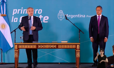 Scioli asumió como nuevo ministro de Desarrollo Productivo.