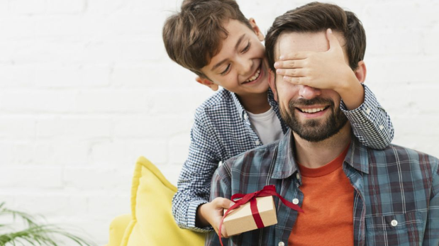 ANSES otorga beneficios por el día del padre, cómo aprovecharlos