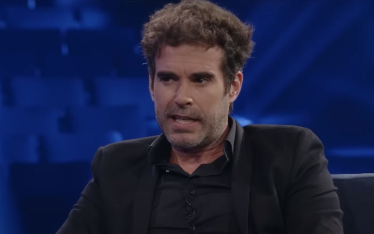 Nicolás Cabré protagonizó un cruce con un sonidista del teatro. Nicolás Cabré protagonizó un cruce con un sonidista del teatro.