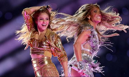 video: el mega show de shakira y jennifer lopez en el super bowl video: el mega show de shakira y jennifer lopez en el super bowl