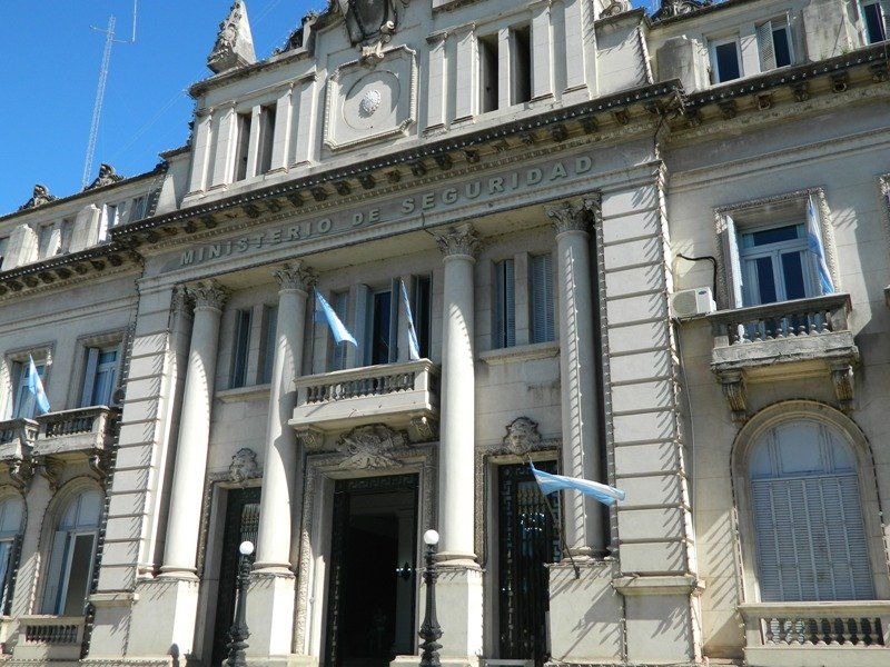 Polémica entre el Ministerio de Seguridad y la intendenta de Esperanza