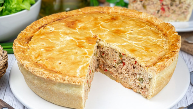 Tarta de pollo: la receta sin harina para sorprender a toda la familia Tarta de pollo: la receta sin harina para sorprender a toda la familia