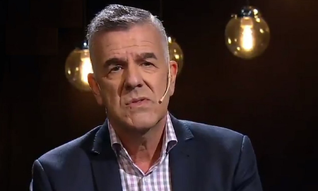 Dady Brieva asistió al programa de Moria Casán y realizó una confesión que sorprendió a todos en el piso. Dady Brieva asistió al programa de Moria Casán y realizó una confesión que sorprendió a todos en el piso.