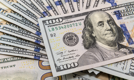 El BCRA volvió a intervenir para contener al dólar, que subió 3 centavos