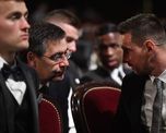Lionel Messi demandará a cinco ex dirigentes del Barcelona, entre ellos Josep María Bartomeu, por la filtración de su contrato. Lionel Messi demandará a cinco ex dirigentes del Barcelona, entre ellos Josep María Bartomeu, por la filtración de su contrato.