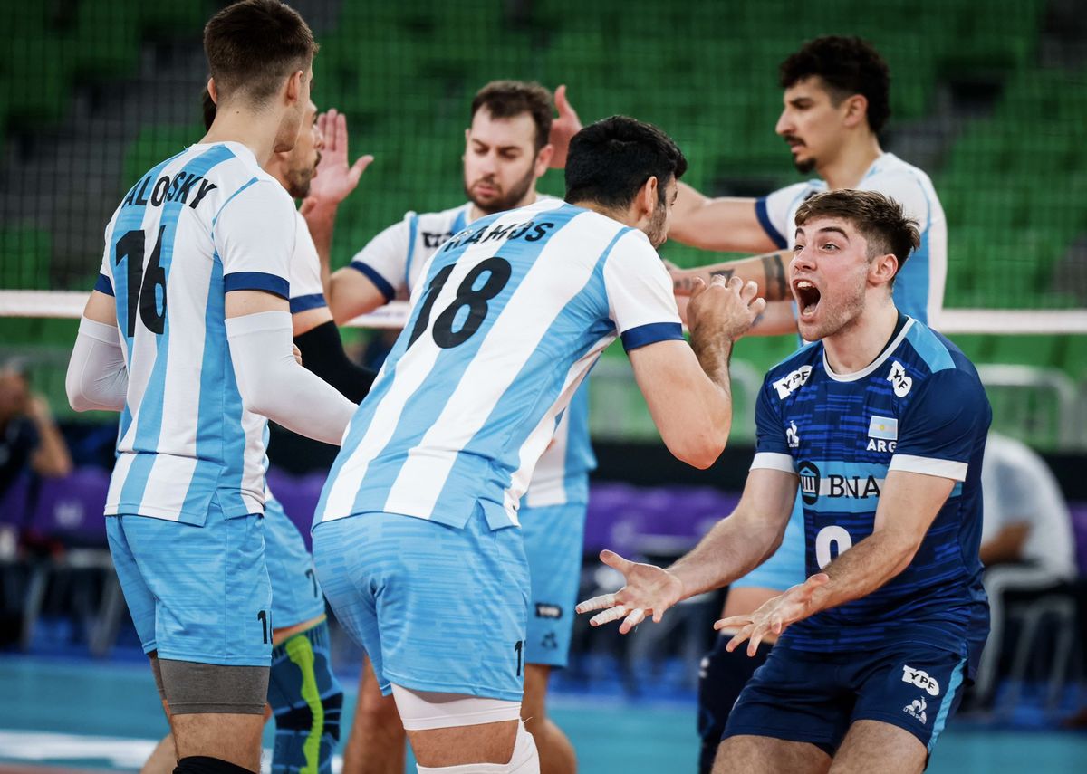 La selección argentina de voley se prepara para un torneo clave en sus aspiraciones