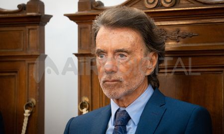 El ministro de la Corte Suprema de Justicia de Santa Fe, Daniel Erbetta, participó este lunes de la jura como nuevos integrantes del máximo tribunal de Jorge Baclini y Margarita Zabalza. El ministro de la Corte Suprema de Justicia de Santa Fe, Daniel Erbetta, participó este lunes de la jura como nuevos integrantes del máximo tribunal de Jorge Baclini y Margarita Zabalza.