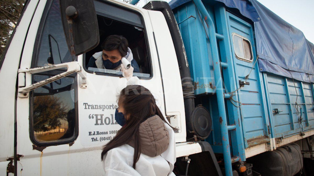 Testeos realizados en el ingreso al mercado de Abasto en la ciudad de Santa Fe.&nbsp;