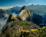 Arqueólogos descubren en Perú la colosal ciudadela inca de T’aqrachullo. El sitio supera a Machu Picchu en tamaño urbano y oculta miles de joyas de oro de la élite. Arqueólogos descubren en Perú la colosal ciudadela inca de T’aqrachullo. El sitio supera a Machu Picchu en tamaño urbano y oculta miles de joyas de oro de la élite.