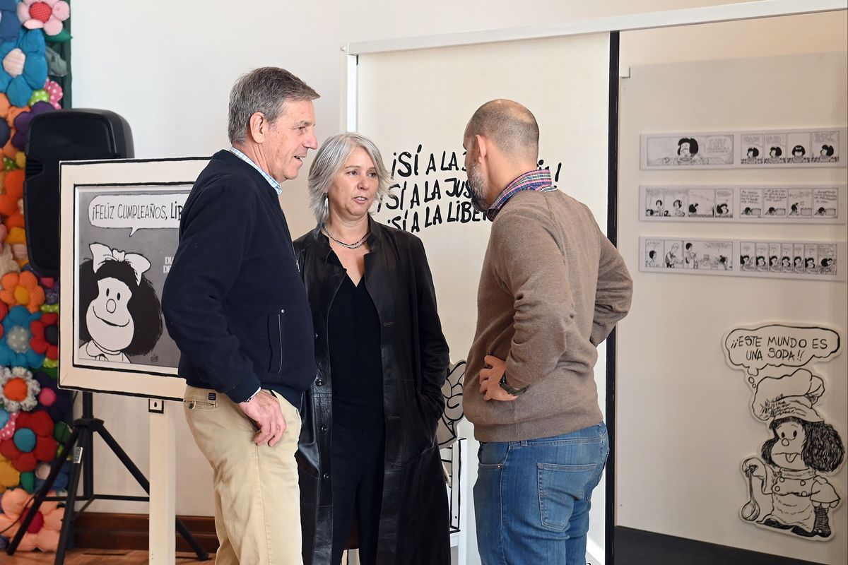 "Mafalda es un viaje al mundo de los argentinos y la interpretación de ella sobre los argentinos", afirmó Jatón. "Mafalda es un viaje al mundo de los argentinos y la interpretación de ella sobre los argentinos", afirmó Jatón.