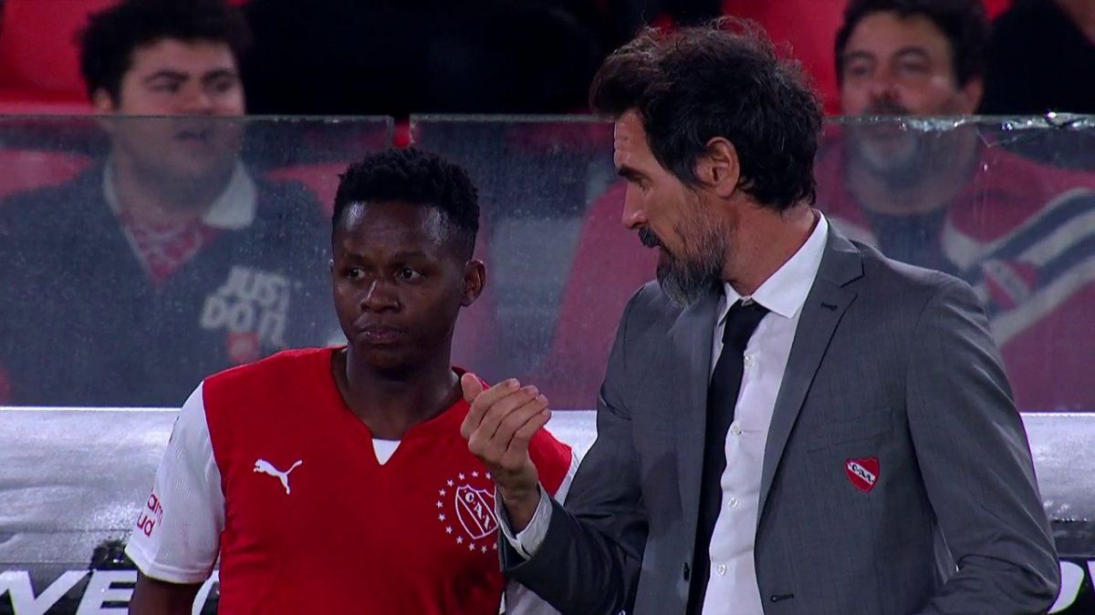 Club Atlético Independiente: Juan Cazares tiene Covid-19 y no jugará ante Ceará