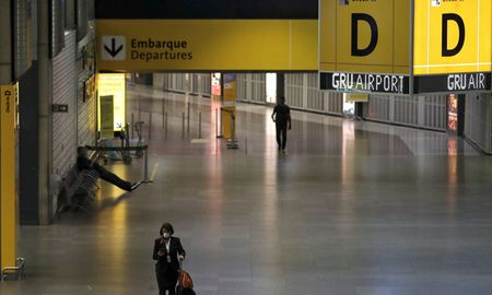 Aeropuerto internacional de Guarulhos, San Pablo. Aeropuerto internacional de Guarulhos, San Pablo.