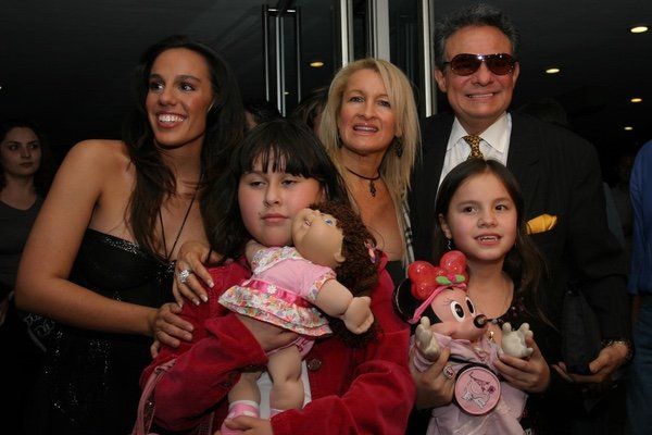 Sara Salazar, viuda de José José, denuncia acoso de la prensa