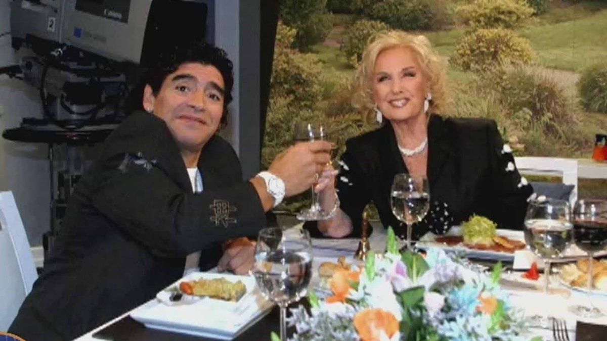 El mensaje de apoyo de Mirtha Legrand para Diego Maradona