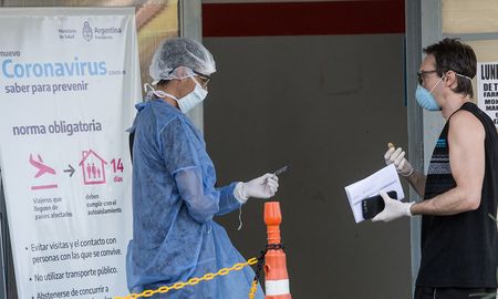 La pandemia de coronavirus sigue azotando al país, a pocos días de terminar el año. La pandemia de coronavirus sigue azotando al país, a pocos días de terminar el año.