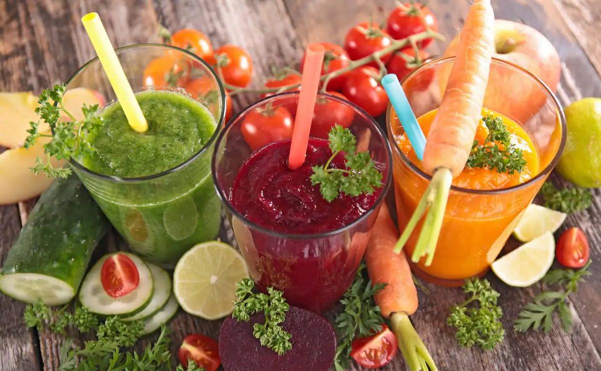 Cómo hacer jugos detox: 3 recetas saludables y riquísimas