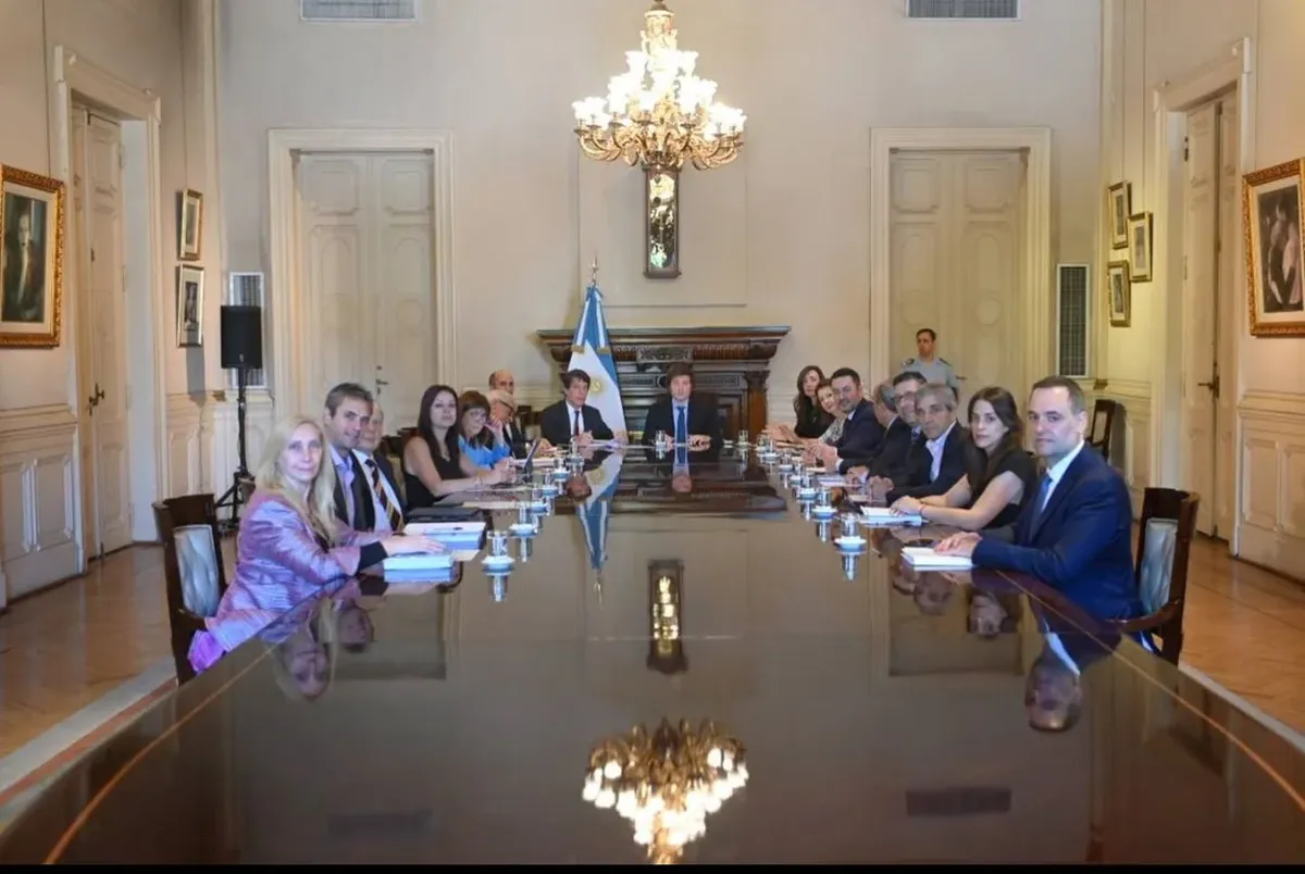 El Gobierno oficializó cambios en la estructura del Gabinete. El Gobierno oficializó cambios en la estructura del Gabinete.