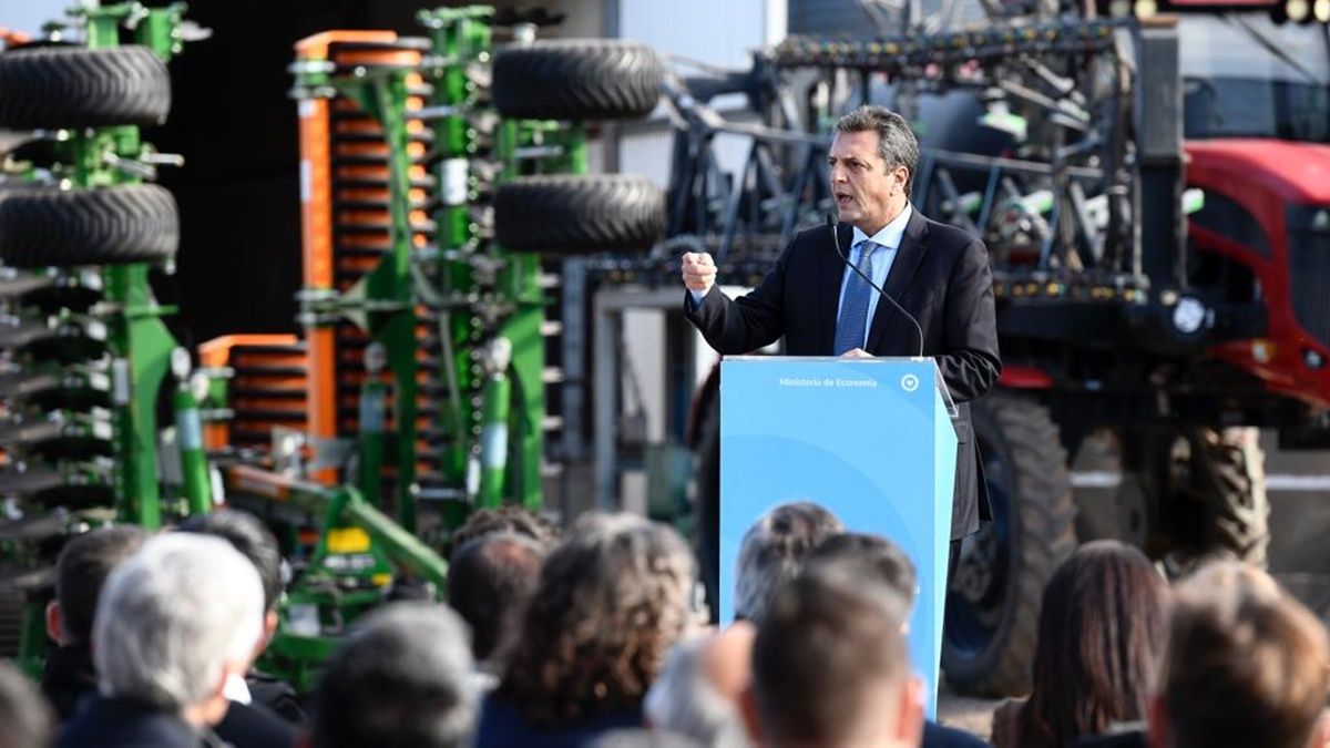 El ministro Sergio Massa encabezó el acto&nbsp; en San Andrés de Giles.