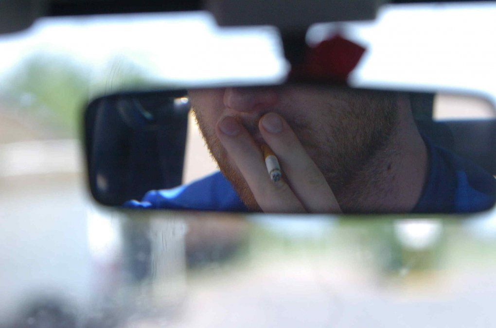 Los fumadores tienen el doble de accidentes de tránsito.