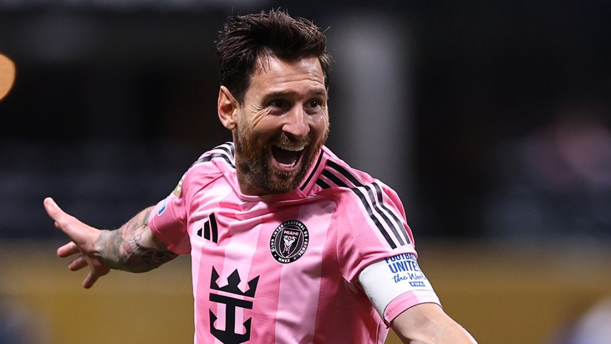 Lionel Messi marcó un golazo de tiro libre ante Porto en el Mundial de Clubes.