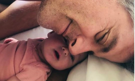 Mike Amigorena reveló que contrató una coaching de bebés para potenciar su paternidad Mike Amigorena reveló que contrató una coaching de bebés para potenciar su paternidad