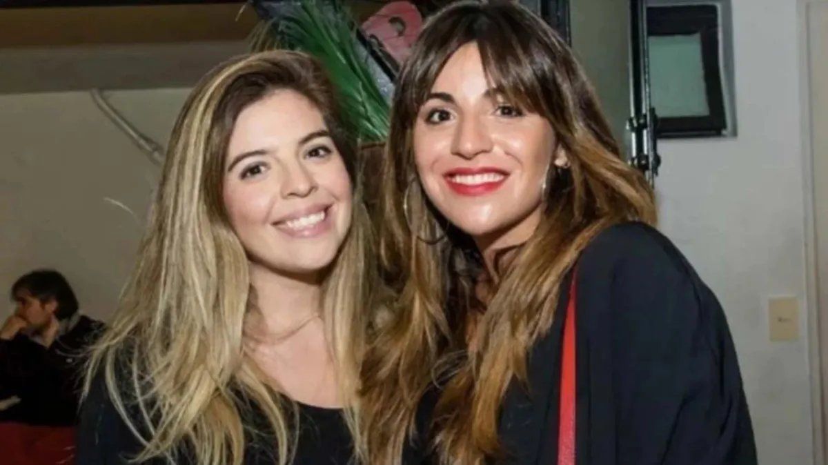 Dalma y Gianinna se tatuaron el pie en homenaje a su papá y comparten el modelo con los maradonianos