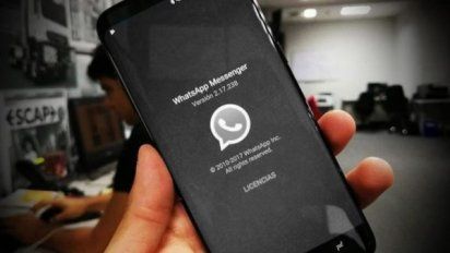 Te dejamos el “paso a paso” para activar el “modo oscuro” en WhatsApp