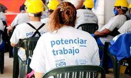 El Ministerio de Capital Humano decidió reemplazar el Plan Potenciar Trabajo por dos nuevos programas. El Ministerio de Capital Humano decidió reemplazar el Plan Potenciar Trabajo por dos nuevos programas.