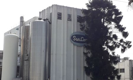Detrás de todo el proceso que llevó a la quiebra a SanCor hay intereses que cobran notoriedad pública con las posibles ofertas para la adquisición de la cooperativa. Detrás de todo el proceso que llevó a la quiebra a SanCor hay intereses que cobran notoriedad pública con las posibles ofertas para la adquisición de la cooperativa.