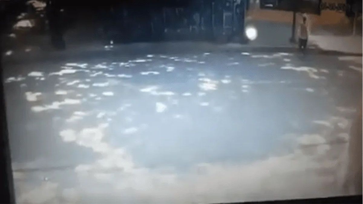 Captura del video- anciana atropellada en Temperley