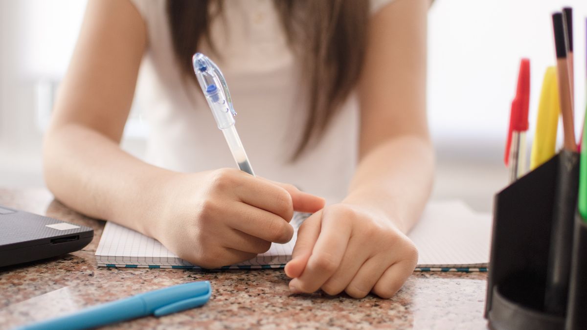 Los chicos deben recibir apoyo emocional sin ser sobrecargados con expectativas académicas excesivas.