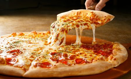 Pizza a la piedra. Pizza a la piedra.
