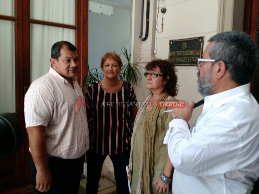 Concluyó la reunión entre los docentes y el ministro Pablo Farías