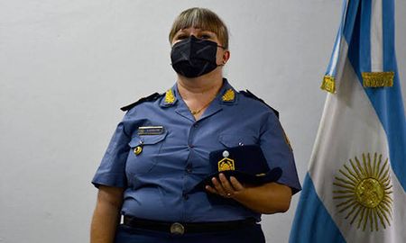El ahora exjefe de la URII, Natalio Marciani, será reemplazado por la actual subjefa, Betina Governatori, hasta que se designe un nuevo jefe. El ahora exjefe de la URII, Natalio Marciani, será reemplazado por la actual subjefa, Betina Governatori, hasta que se designe un nuevo jefe.