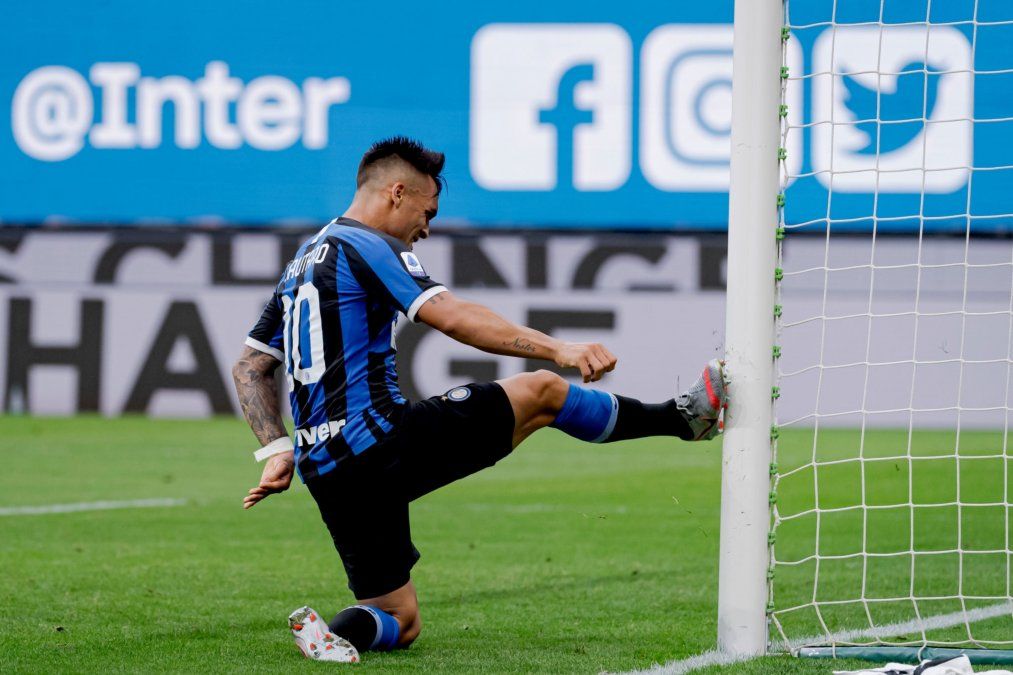 En una tarde para olvidar, Lautaro Martínez erró un penal e Inter perdió por la Serie A