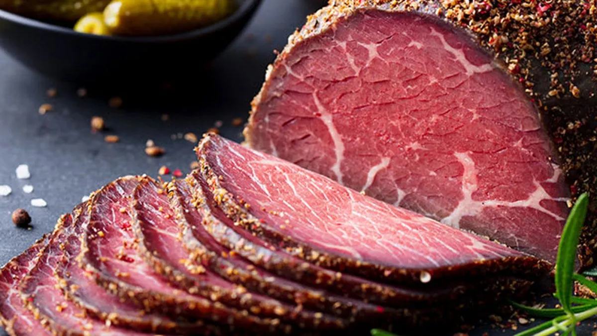 Cómo hacer pastrón en casa: la receta paso a paso con todos sus ingredientes