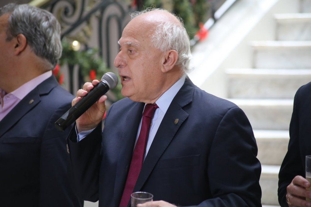 Para Lifschitz, sería trágico para el país terminar entre Macri y Cristina Kirchner