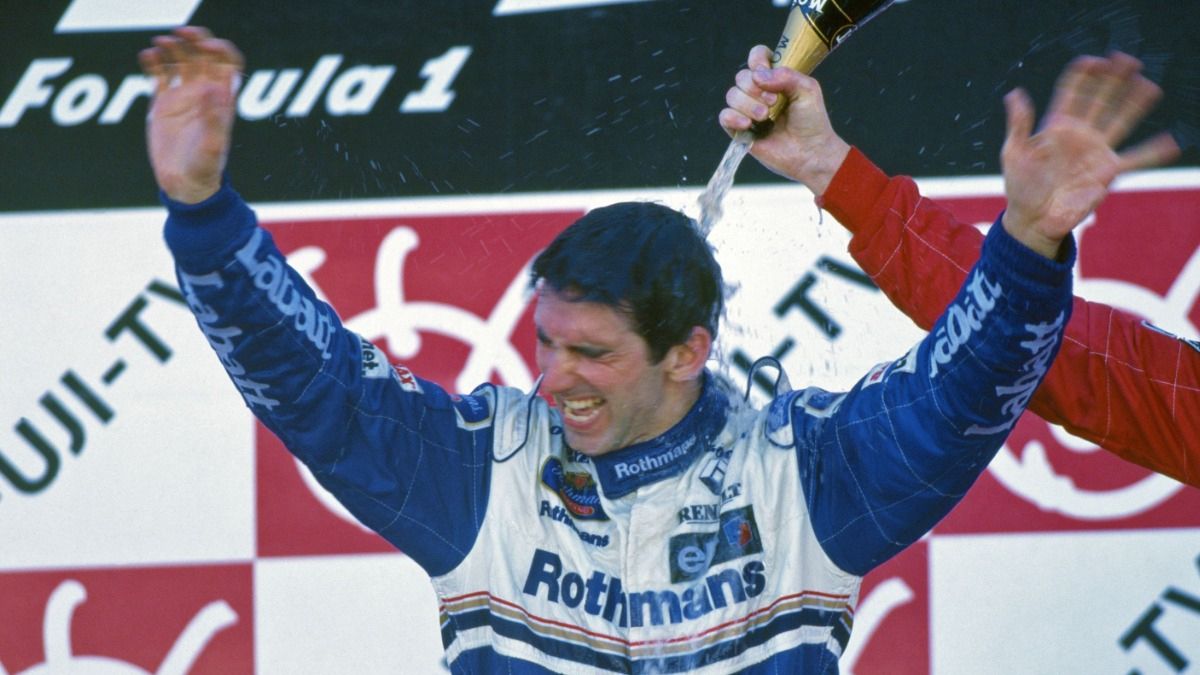 Damon Hill se coronó campeón mundial 1996 tras ganar el GP de Japón, disputado el 13 de octubre, en el circuito de Suzuka. El británico sumó 72 puntos en el certamen, donde fue escoltado por su coequiper, el canadiense Jacques Villeneuve, con 78.