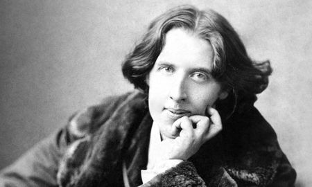 Se publican Los procesos de Oscar Wilde, juicio al que fue sometido por ser homosexual. Se publican Los procesos de Oscar Wilde, juicio al que fue sometido por ser homosexual.