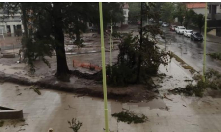 Javier Milei dio su pésame a los familares de las víctimas en la tragedia en Bahía Blanca. Javier Milei dio su pésame a los familares de las víctimas en la tragedia en Bahía Blanca.